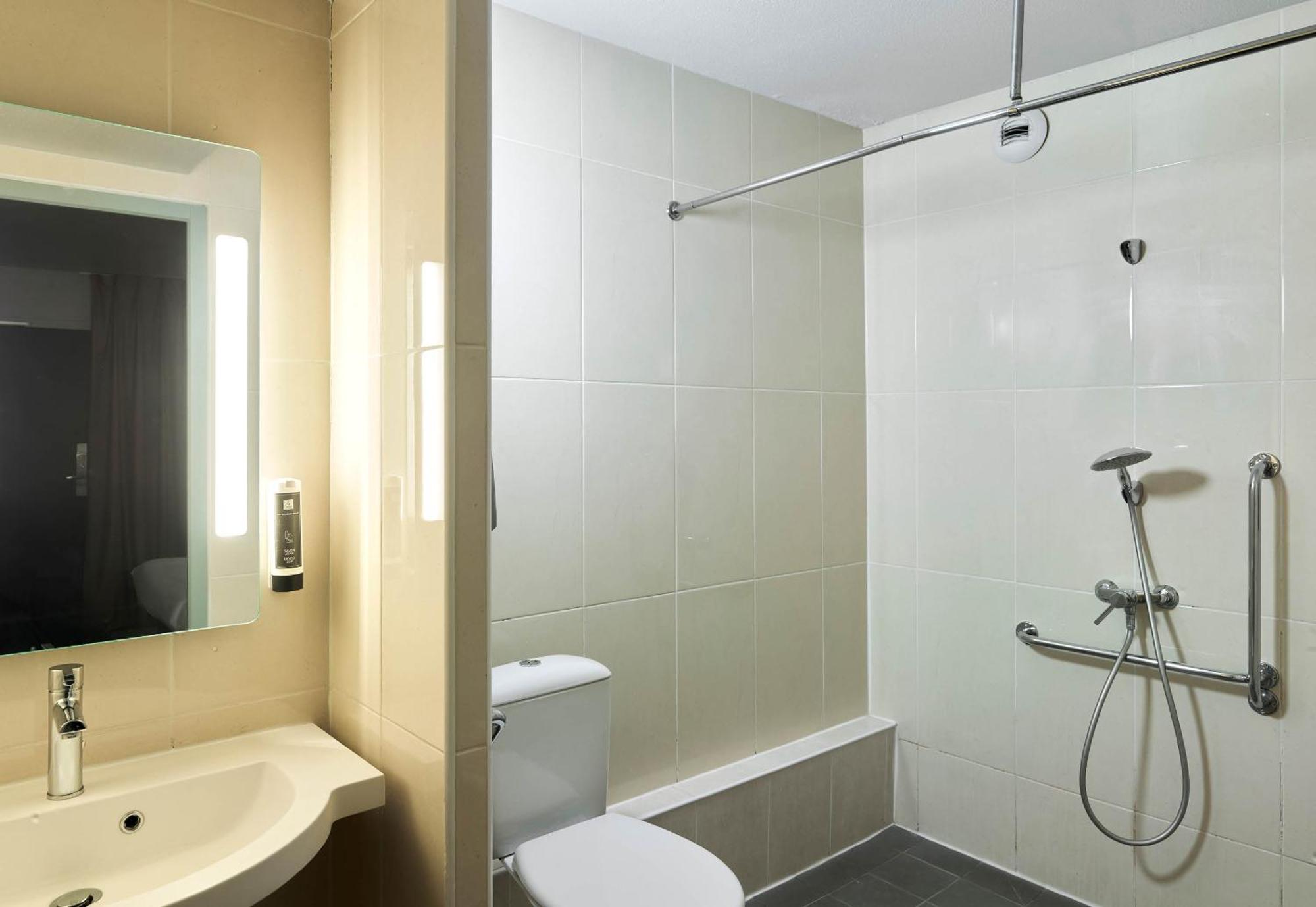 B&B Hotel Бретиньи-сюр-Орг Экстерьер фото