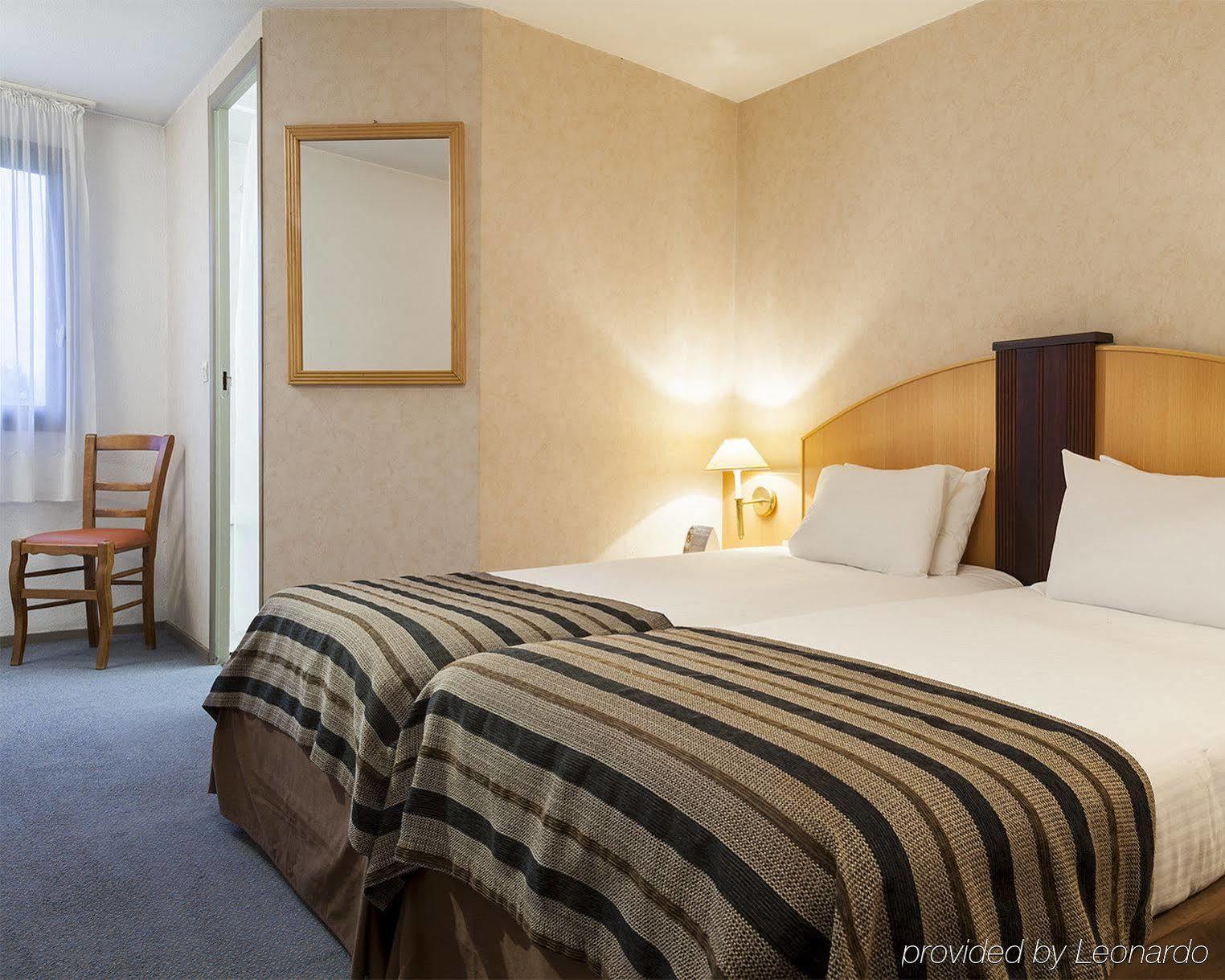 B&B Hotel Бретиньи-сюр-Орг Экстерьер фото